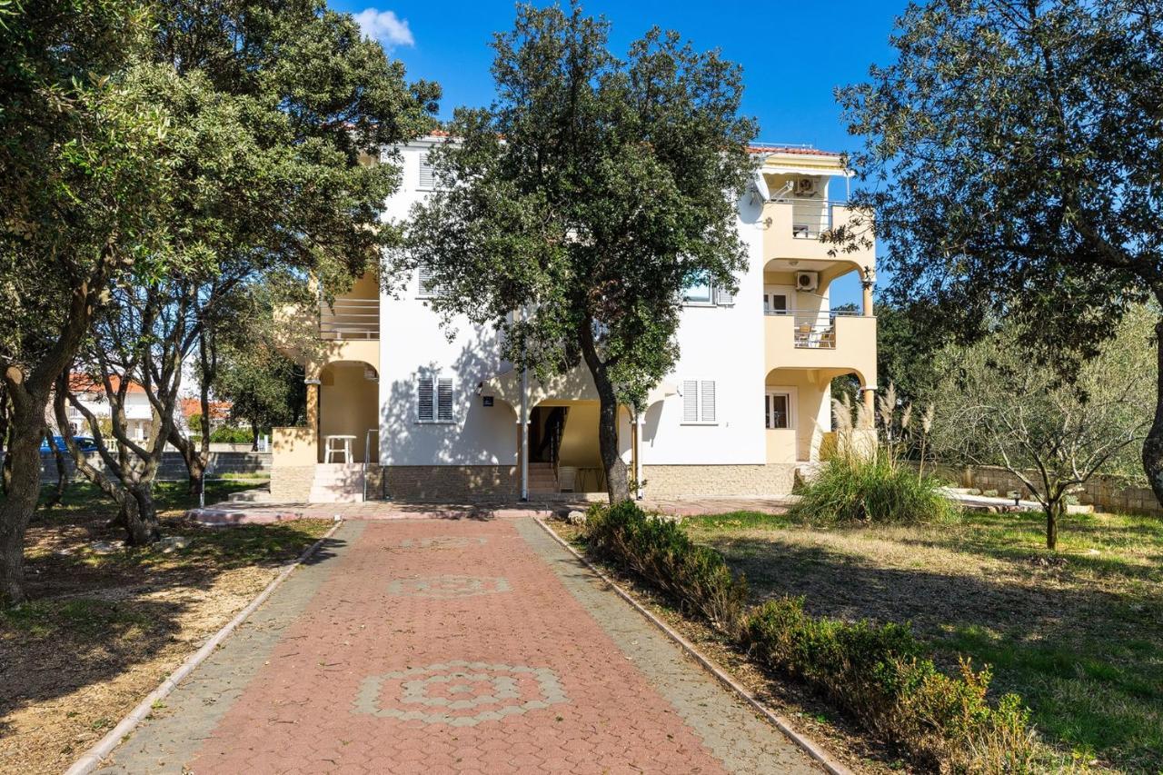 Apartments By The Sea Vrsi - Mulo, Zadar - 5951 Luaran gambar