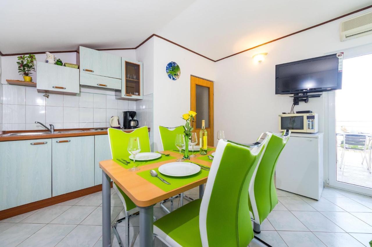 Apartments By The Sea Vrsi - Mulo, Zadar - 5951 Luaran gambar