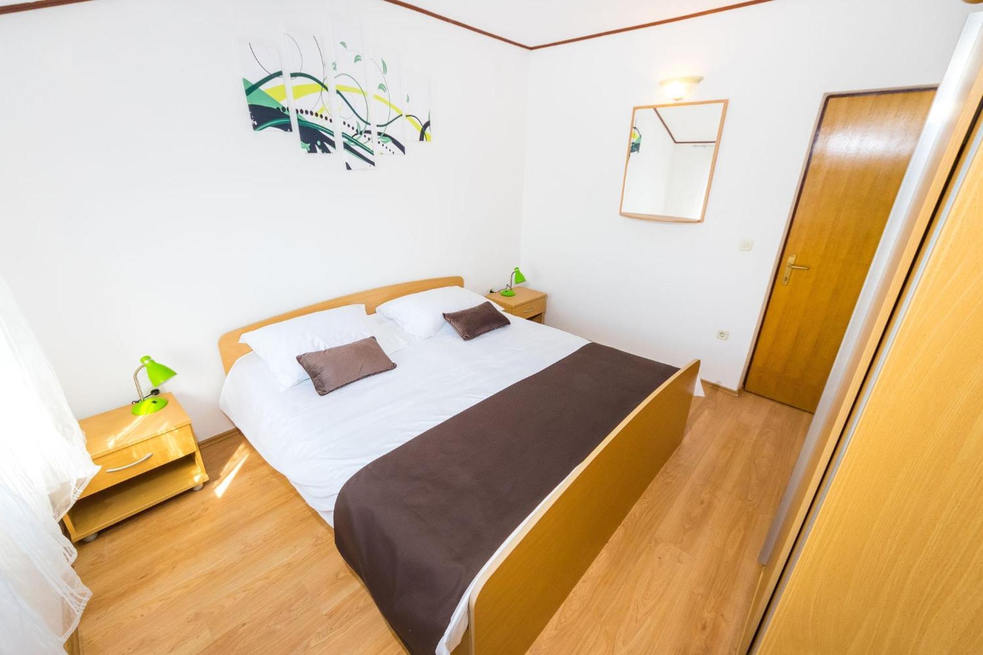 Apartments By The Sea Vrsi - Mulo, Zadar - 5951 Bilik gambar