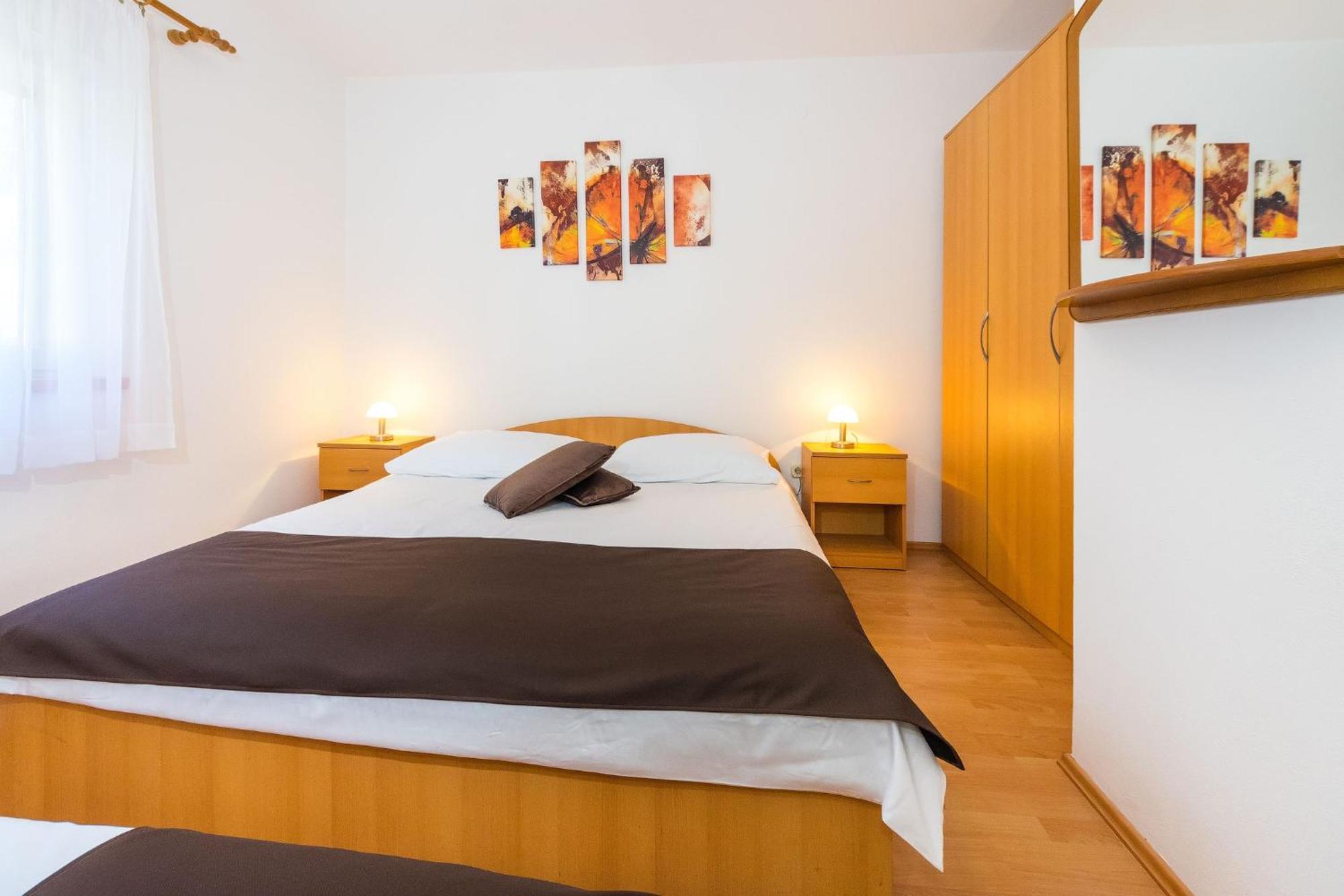 Apartments By The Sea Vrsi - Mulo, Zadar - 5951 Bilik gambar