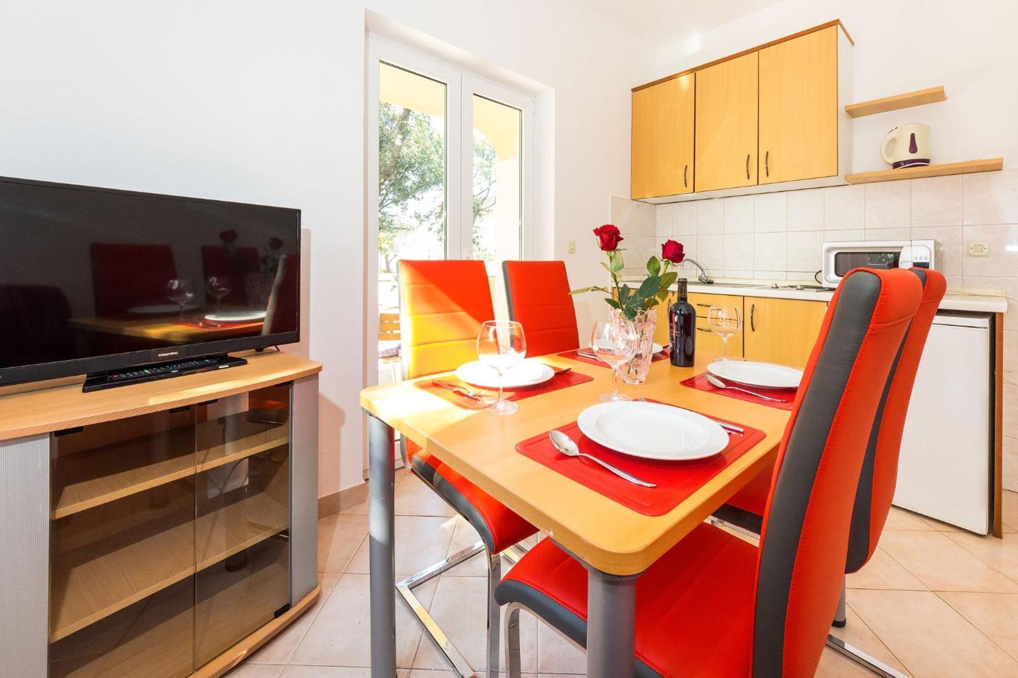 Apartments By The Sea Vrsi - Mulo, Zadar - 5951 Bilik gambar